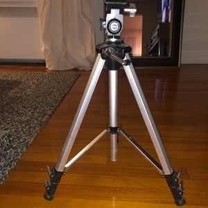 Camera tripod, like new